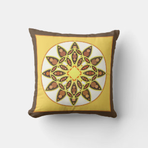 Coussin Mandala motif dans les tons chocolat et or