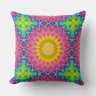 Coussin Mandala Tie-Dye Arc-en-Ciel à la Symétrie Vibrante
