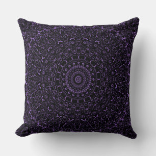 Coussin Mandala Violet Améthyste à Symétrie Intriquée
