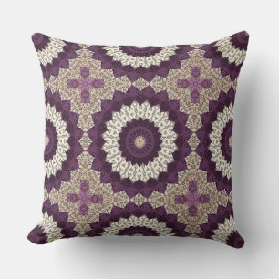 Coussin Mandala violet et beige, motifs géométriques audac