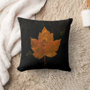 Coussin Maple Leaf Gold Jaune Black Country Fall Texture
