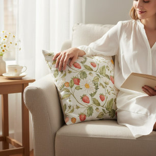 Coussin Marguerites Fraises Motif Floral Maison de Campagn