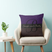 Coussin Mariage de monogramme Brown et violet (Chaise)
