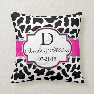 Coussin Mariage de vache noir, blanc et rose