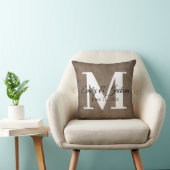 Coussin Mariage Nom de Famille Monogramme Lin Brun Rustiqu (Chaise)