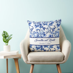 Coussin Mariage personnalisé bleu et blanc à motif floral 