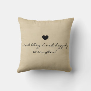 Coussin Mariage sur un parchemin médiéval de conte de fées