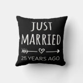 Coussin Mariés depuis 25 ans seulement je (Verso)