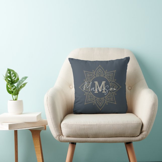 Coussin Marine bleu gris foncé or Mandala Nom Monogramme (Chaise)