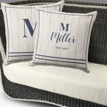 Marine Monogram Rustic Wood Family Maison de plage