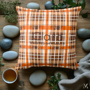 Coussin Marron chaud et carreaux orange   Maison confortab