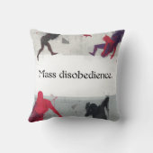 Coussin Mass disobedience. (Verso)