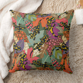 Coussin maximalist salamander forest
