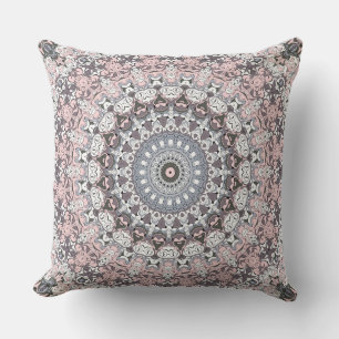 Coussin Médaille féminine rose et gris Motif