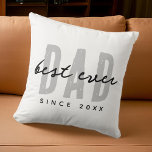 Coussin Meilleur Papa depuis 20XX Moderne Simple Preppy<br><div class="desc">Ce design simple et moderne est composé de la typographie de san serif.</div>