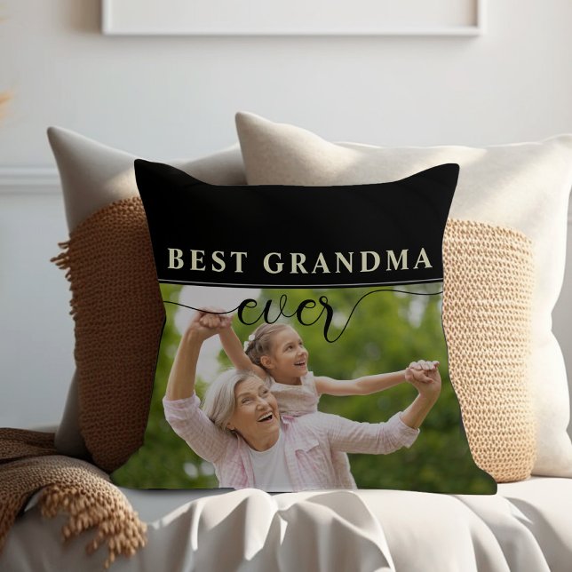 Coussin Meilleure grand-mère Jour des mères Jouer l'oreill (Best Grandma ever black and white simple photo pillow )