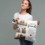 Coussin Meilleures photos d'amis branchées Collage & Citat<br><div class="desc">Les besoins sont inestimables - Si vous avez la chance d'en avoir un, faites-leur savoir ce qu'ils signifient pour vous avec ce coussin branché "Meilleurs Amis". Avec 3 photos de votre choix, qui sont facilement téléchargées depuis votre téléphone ou votre ordinateur, une citation de bestie qui peut être customisée, un...</div>