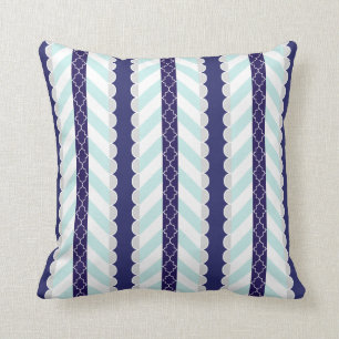 Coussin Menthe, bleu marine, motif rayé géométrique blanc
