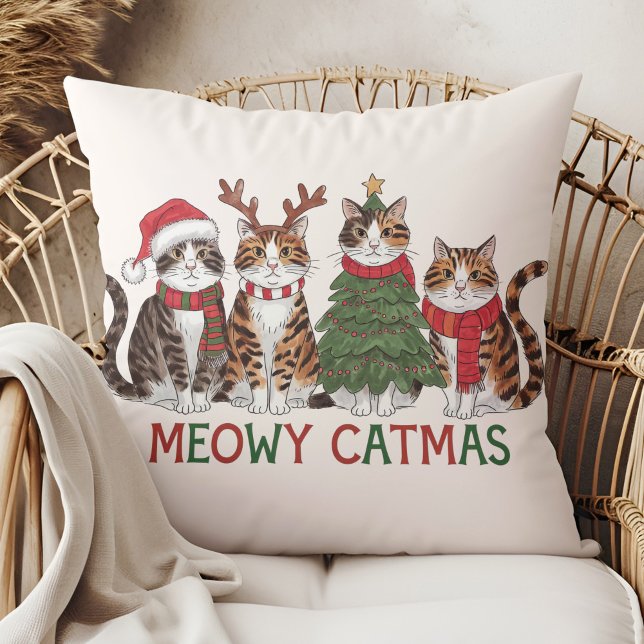 Coussin Meowy Catmas Funny Holiday Cats - Christmas Decor  (Meowy Catmas Funny Holiday Cats - Christmas Decor Throw Pillow in a boho rattan armchair.)