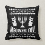 Coussin Meowzel Tov Chanukah Propriétaire de chats juifs H<br><div class="desc">Grand Meowzel Tov Hanukah cadeau de la tenue de bénédiction pour un Amoureux des chats de Bar Mitzvah. Aussi un grand vêtement de Chanukah pour célébrer la fête des lumières. Drôle Hanoukah Pijama avec les deux cates et la menorah.</div>