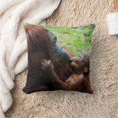 Coussin Mère orang-outan et bébé (Couverture)