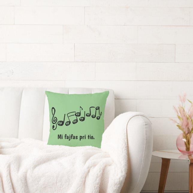 Coussin Mi fajfas pri tio. (Canapé)
