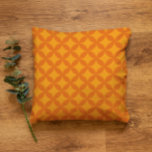 Coussin Mi-siècle Mod Géométrique Rétro Moderne Orange Sun<br><div class="desc">Ce motif mi-mod rétro en orange fait une déclaration amusante et colorée pour votre maison. Coordonner les éléments disponibles.</div>