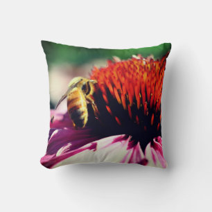 Coussin Miel Abeille Sur Le Confleur Fermer