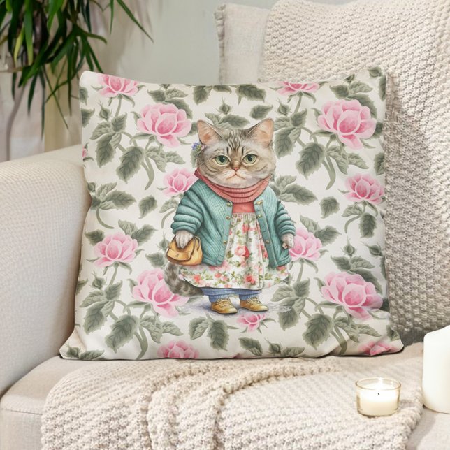 Coussin Mignonne grand-mère chat robe fleurie rose pull (Cute little old lady cat vintage painting pillow with pretty pink flowers. )