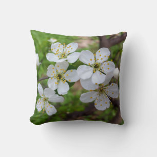 Coussin minuscule fleurs blanches