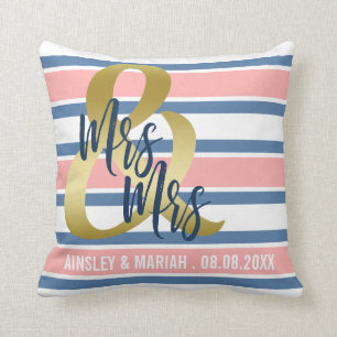 Coussin Mme rose de corail et Mme Custom Names de bleu et