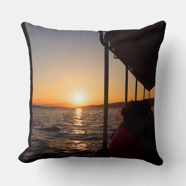 Coussin Mode de vie égéen en bateau au coucher du soleil e (Recto)