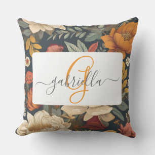 Coussin Modèle floral Boho vintage avec nom et monogramme