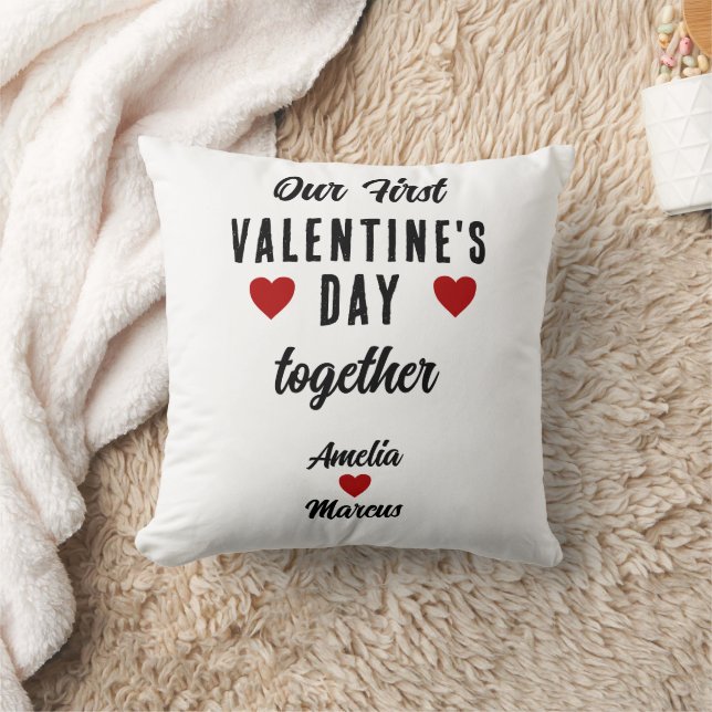 Coussin Moderne Notre première Saint Valentin Ensemble Cou (Couverture)