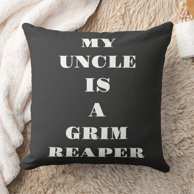 Coussin Mon Oncle Est Une Faucheuse (Couverture)