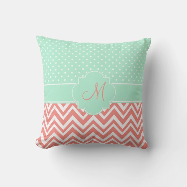 Coussin Monogram Coral Chevron avec Motif de point de la p (Recto)