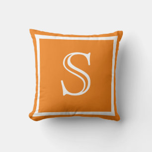 Coussin MONOGRAM Orange uni écriture blanche couleur unie