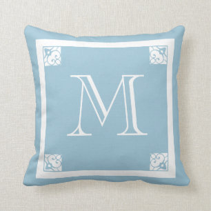 Coussin MONOGRAM solide CLAIR bleu personnalisé