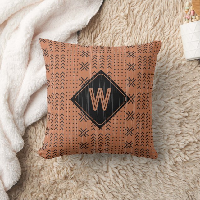 Coussin Monogramme africain en toile de terre cuite modern (Couverture)
