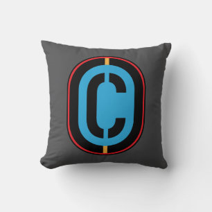 Coussin Monogramme C ornemental sur gris