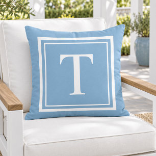Coussin Monogramme carré cadre blanc bleu ciel classique