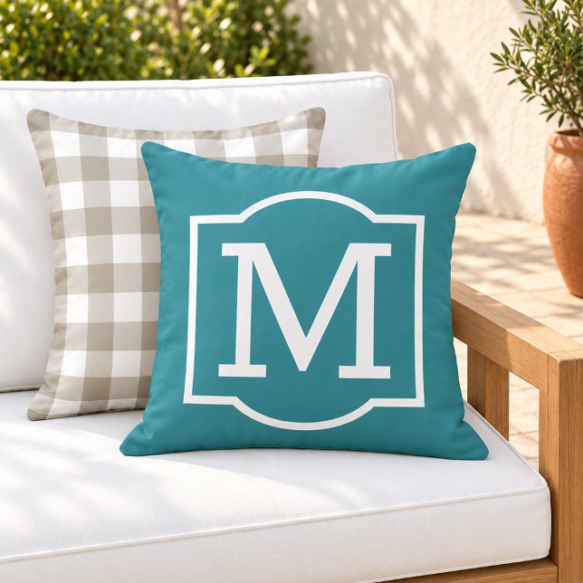 Coussin Monogramme Classique sur Support Blanc Sarcelle (Créateur téléchargé)