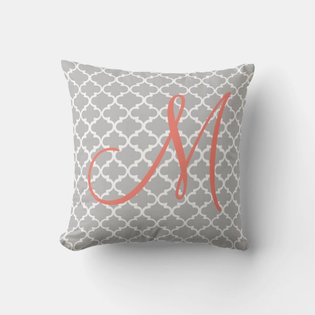 Coussin Monogramme de corail chic moderne sur Quatrefoil (Recto)