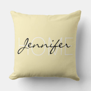 Coussin monogramme de la maison de couleur blonde