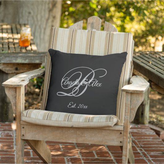 Coussin Monogramme de l'anniversaire du Mariage de fantais (Chaise)