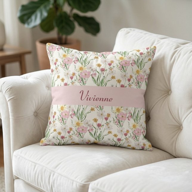 Coussin Monogramme de nom de fleur sauvage aquarelle rose  (Pink Green Watercolor Wildflower Name Throw Pillow)