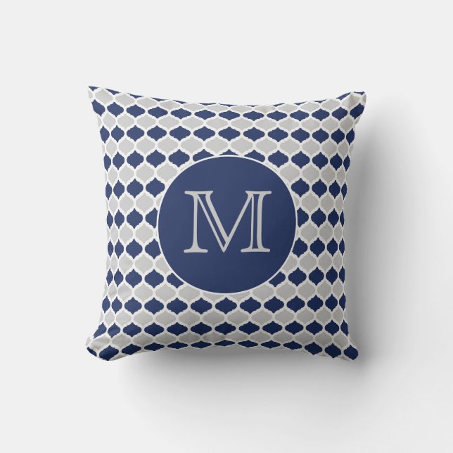 Coussin Monogramme de Quatrefoil bleu et gris (Recto)