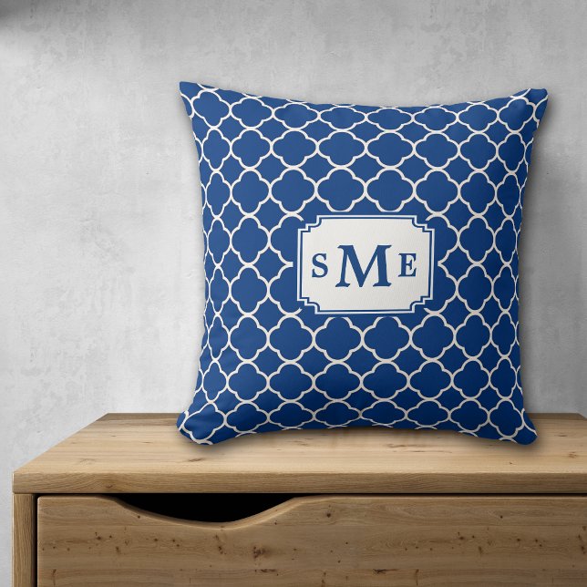 Coussin Monogramme de Quatrefoil bleu marine (Créateur téléchargé)