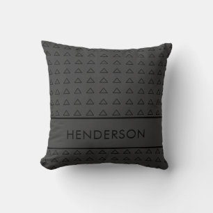 Coussin Monogramme de triangle noir moderne personnalisé