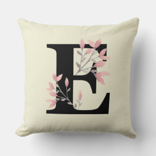 Coussin Monogramme E avec fleurs roses en spray